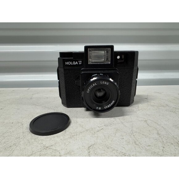 Holga 120Sf Instant Film Camera - Picture 2 of 9